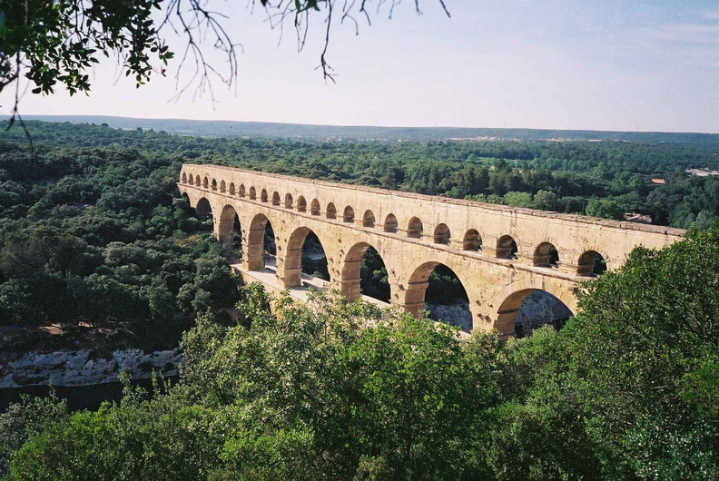 Pont Du Gard 3.jpg